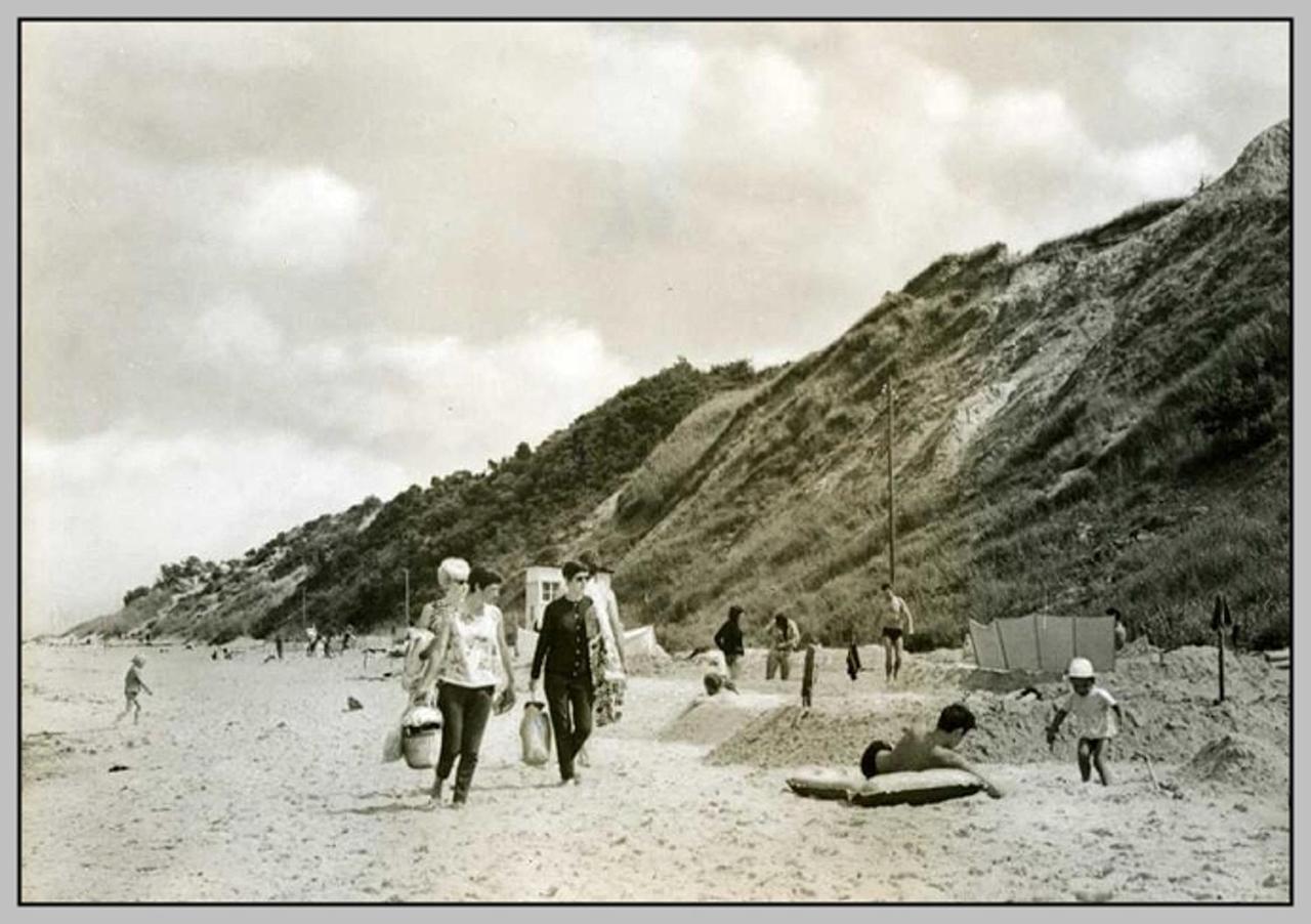 Ddr Wohnwagen Qek Direkt Am Strand Dranske Buitenkant foto